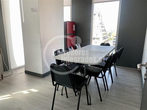 Imagen 7 de 12 de Oficina En Arriendo A Pasos Metro Escuela Militar