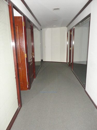 Oficina De 150m2 En Alquiler En Ciudad Vieja - 2 Gges