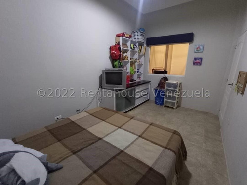 Imagen 5 de 14 de Leida Falcon Rentahouse Vende Casa En El Guayabal Naguanagua 22-24181 Lf