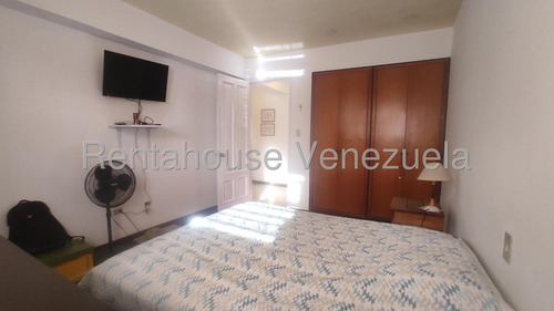 Lindo Apartamento En Los Palos Grandes 25-15568