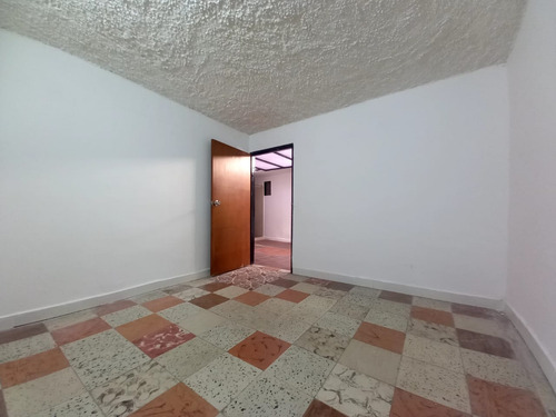 Se Vende Casa Bi Familiar Barrio Tomas Cipriano