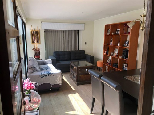 Imagen 10 de 21 de Casa En Venta De 3 Dorm. En Huechuraba/estilo Mediterráneo