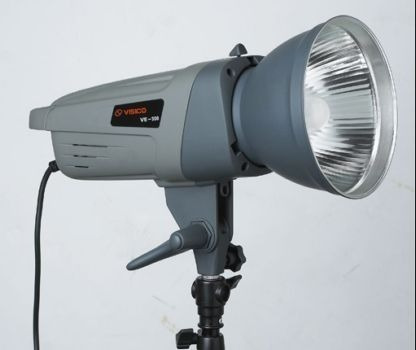 Imagen 3 de 10 de Flash Estudio Visico 300 W C/ Reflector Receptor Incorporado