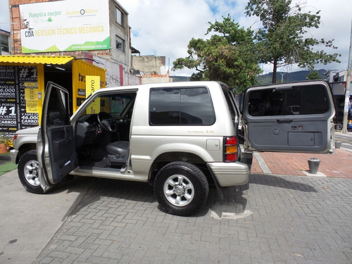 Mitsubishi Montero 2.4 V11 4x4 Mt