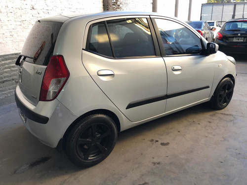 Imagen 3 de 11 de Hyundai I10 2010 1.2 Gls Seguridad L Mt