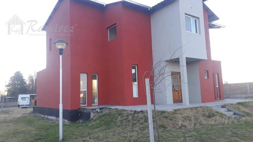 Casa En Venta 6 Ambientes A Estrenar - Plottier, Neuquen