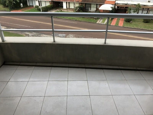 Venta De Apartamento 3 Dormitorios En Playa Mansa