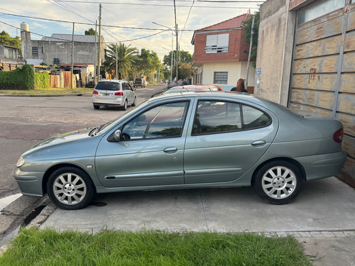 Renault Megane 1.9 TDI TRICUERPO