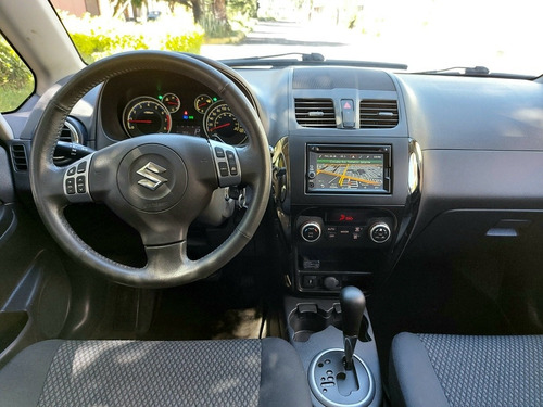 Imagen 9 de 15 de Suzuki Sx4 2.0 Crossover L4/ Man At 2014