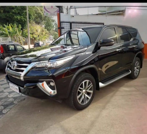 Toyota Hilux SW4 SRX