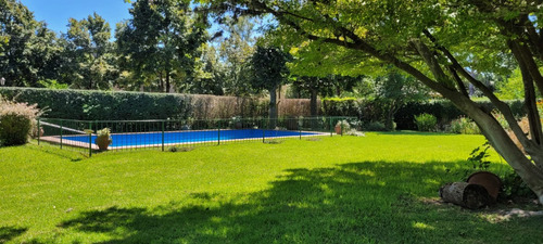 Venta Casa Cc San Carlos 250 M² Lote 880 M² 4 Dorm.