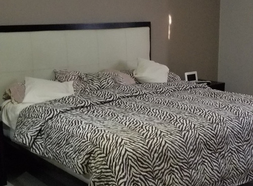 Imagen 10 de 12 de Venta Espectacular Casa En Lomas Del Country Guataparo