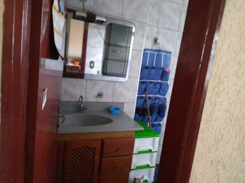 Imagem 9 de 22 de Casa 3 Dorm Sendo Uma Suite Garagem Pra 3 Carros,sala Dois Ambiente 1 Banheiro Social , Com Quintal Oportunidade Unica - Hm2952