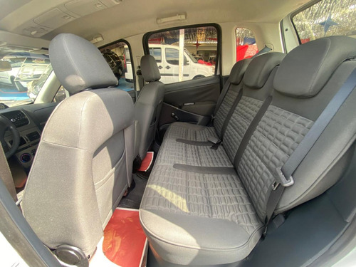Fiat Idea 1.8 16v Adventure Flex 5p