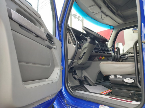 Kw T680 Azul 2016,camiones,cummins