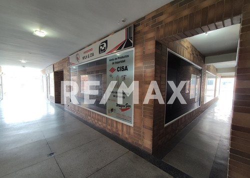Imagen 3 de 8 de Local En Venta En La Guaira Vargas Catia La Mar Detras Del Mcdonalds