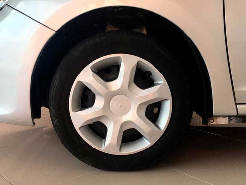 Imagem 7 de 12 de Renault Sandero Authentic 1.0 2015