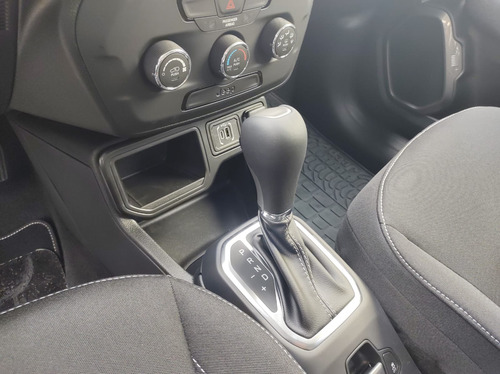 Jeep Renegade 1.8 Sport At6