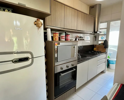 Apartamentos À Venda Em Itacorubi Com 3 Quartos E 2 Banheiros. Pronto Para Morar. Bem Localizado.
