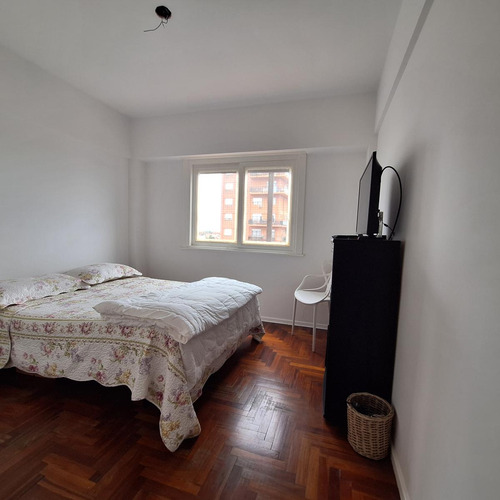 Acassuso, Departamento En Venta De 2 Ambientes En Muy Buen Estado