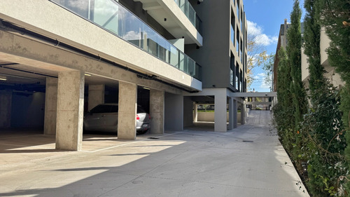 Alquiler Apartamento 2 Dormitorios 2 Baños 2 Garajes Punta Gorda - Malvin
