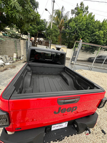 Jeep Gladiator Sport S 2021