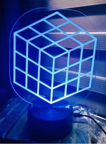 Lampara Ilusión 3d  Led Cubo Rubik Grabada 15cm