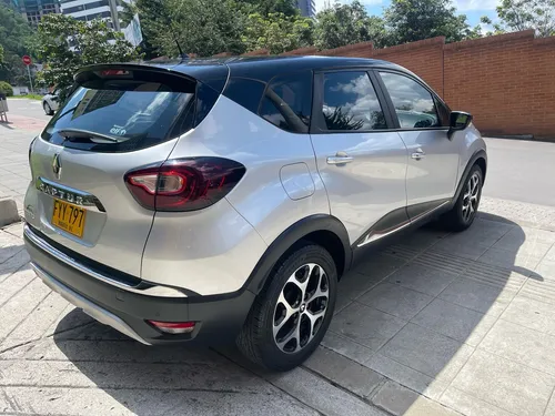Renault Captur 2.0 Intens Automática
