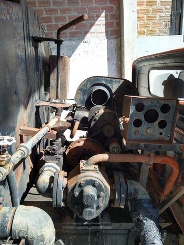 Imagem 8 de 11 de Tanque Para Caminhão De Pavimentação Piche
