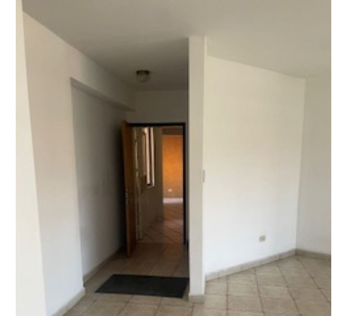 Vendo Apto Mañongo, Portal De Mañongo I, 99m2 3/3/2 Frente Al Sambil, Pozo Planta 50%