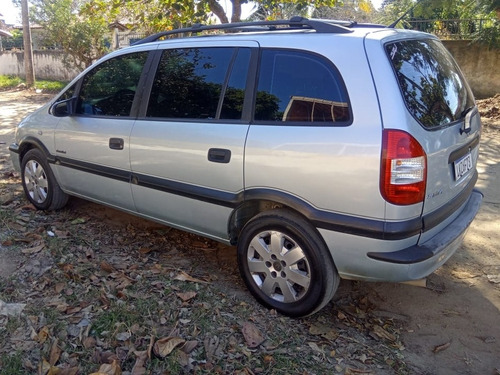 Imagem 5 de 5 de Chevrolet Zafira 2010 2.0 Comfort Flex Power 5p