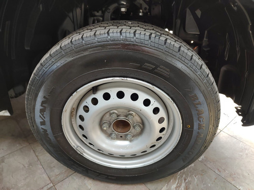 Nissan NP300 2.4 Doble Cabina Se Aa Pack Seg Mt