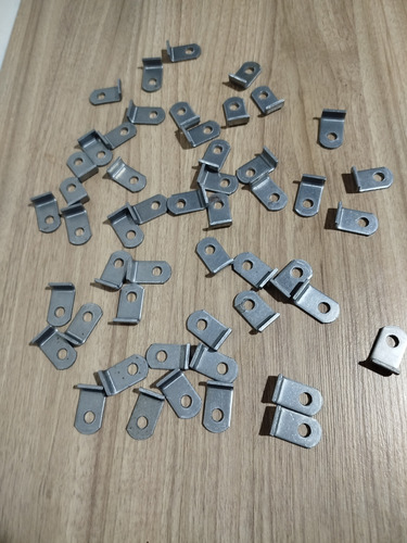 Porta Cadeado Dobrado Kit Com 20 Un Soldar Cantoneira Orelha
