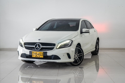 Imagen 1 de 11 de Mercedes Benz A200 2016