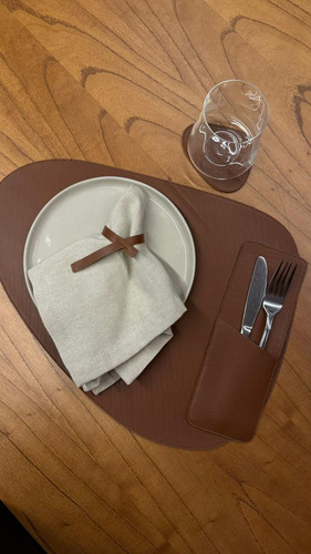 Jogo Americano Sousplat Kit 2 Conjuntos Mesa Jantar Cor Preto/café Lisa
