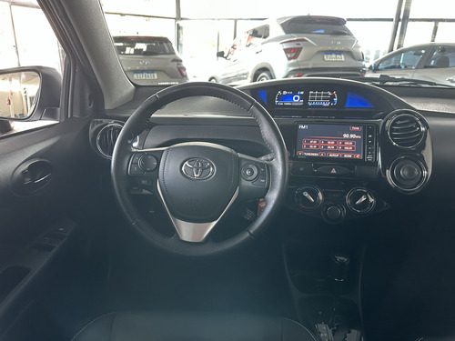 Toyota Etios 1.5 XLS SEDAN 16V FLEX 4P AUTOMÁTICO