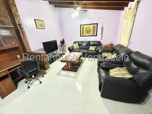 Venta Encantadora Casa De Tres Niveles Cabudare,lara Aa