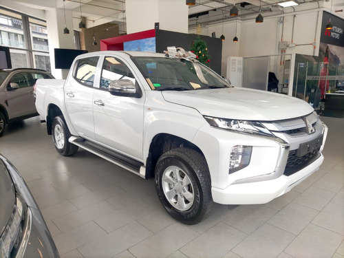 Mitsubishi L200 Glx Mt 2.5t Diesel Euro Vi 4x4 Btá Chia