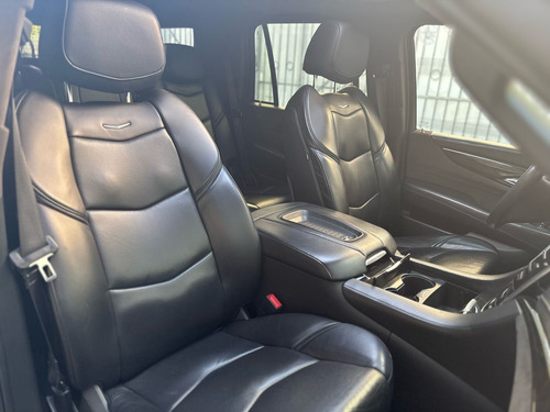 Cadillac Escalade 6.2 Plinum 4x4 At