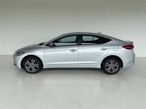 Imagem 4 de 12 de Hyundai Elantra 2.0 16v Flex 4p Automático