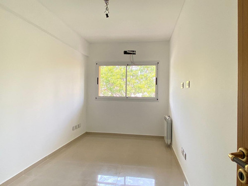 Venta Departamento -semipisos 3 Ambientes A Estrenar - Plaza Irlanda