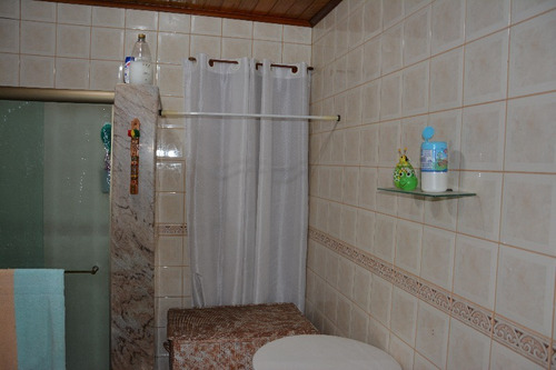 Casa Em Ipanema Com 2 Dormitórios - Lu260666