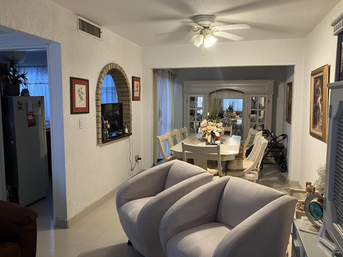 Casa En Venta En Del Bosque, Gómez Palacio, Durango