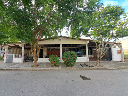 Casa En Brisas De Juan Griego, Isla De Margarita