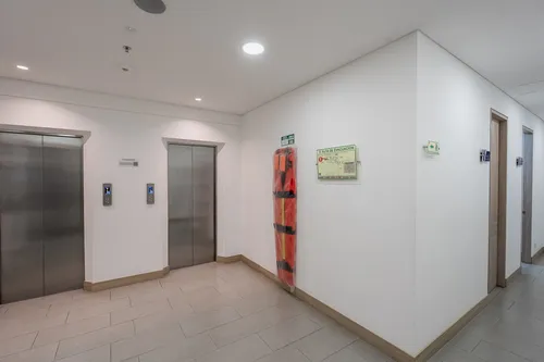 Oficina En Arriendo/venta En Chico Norte. Cod A1105032