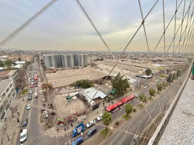 Imagen 3 de 30 de Piso 14, Vista Suroriente, Tres Dormitorios Y Un Baño.