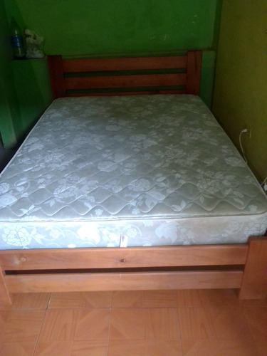 Cama Matrimonial De Madera Con Colchón 