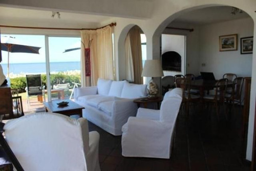 Apartamento En Alquiler Por Temporada De 4 Dormitorios En Montoya