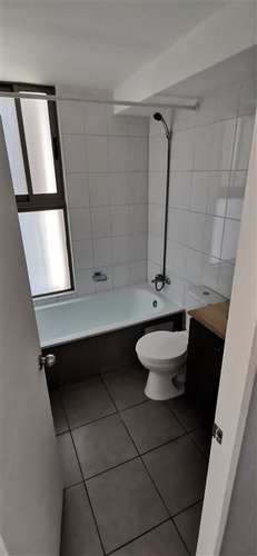 Departamento En Arriendo De 1 Dorm. En Santiago