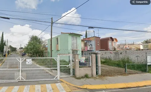 Amplia Casa Como Oportunidad De Inversión. Remate Seguro Bancario Sk11